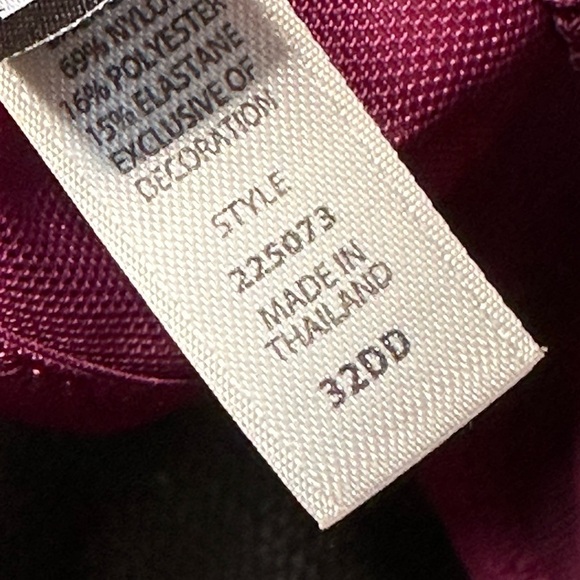 BRA FELINA 32DD Plum Plunge Underwire Silky Lace Detail Light Pad 225073 3451 PS - Picture 7 of 10